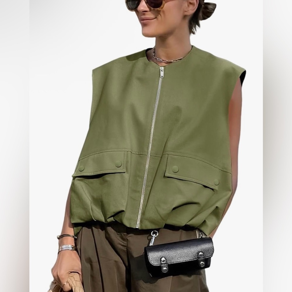 New Olive Green Women's Green Sleeveless Cargo Outerwear Vest